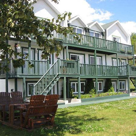 טאדוסאק Hotel Sous La Croix 152725 מראה חיצוני תמונה