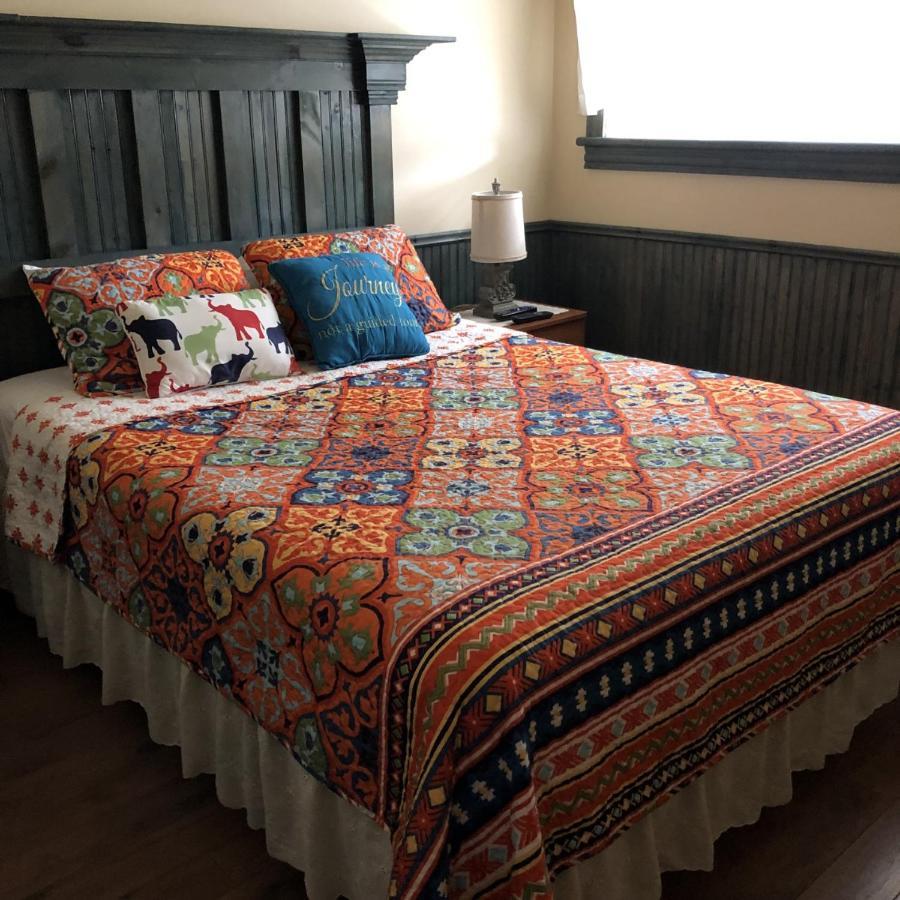 טאדוסאק Hotel Sous La Croix 152725 מראה חיצוני תמונה