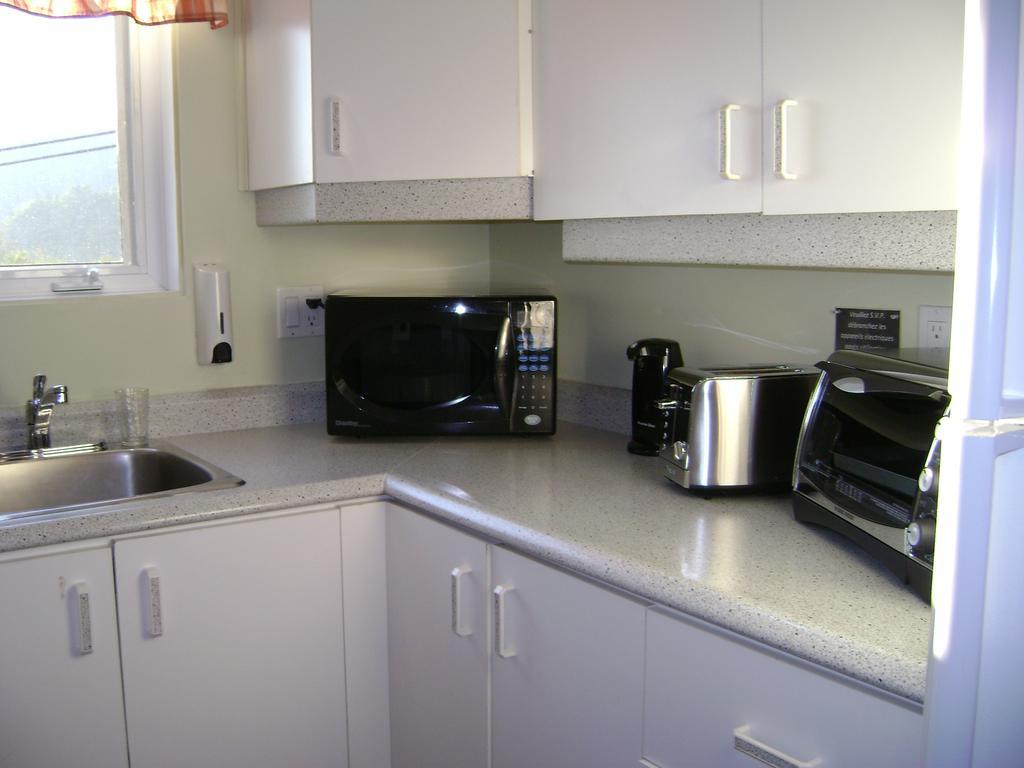 טאדוסאק Hotel Sous La Croix 152725 חדר תמונה