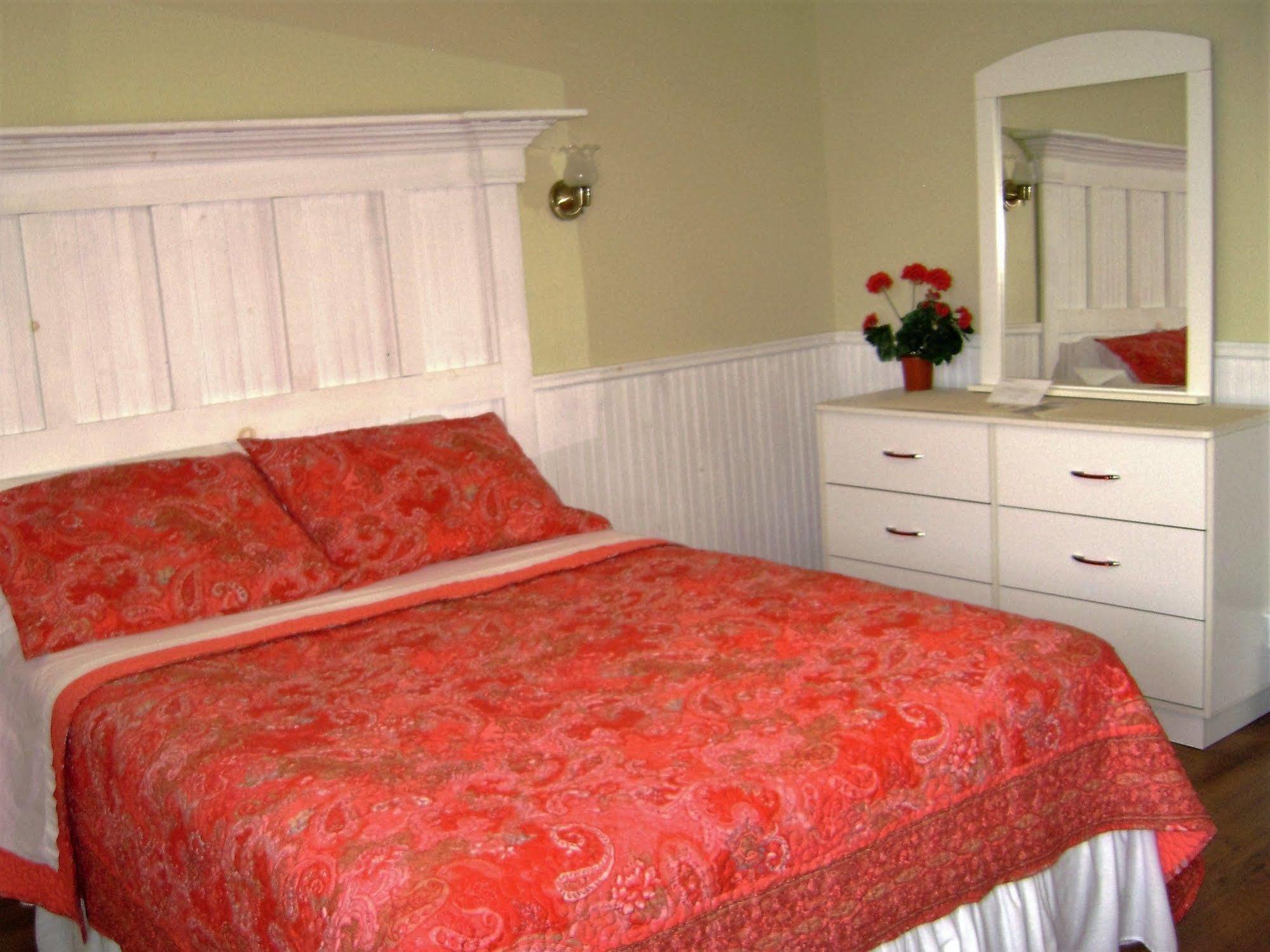 טאדוסאק Hotel Sous La Croix 152725 מראה חיצוני תמונה