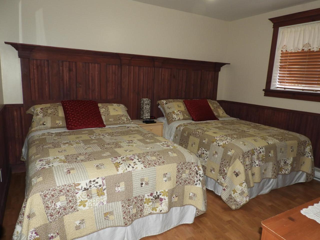 טאדוסאק Hotel Sous La Croix 152725 מראה חיצוני תמונה